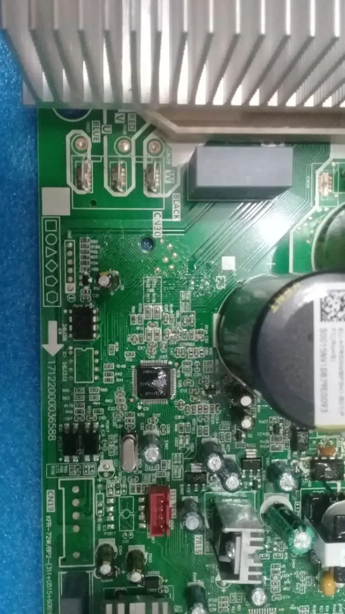 placa_electronica__inverter_philco_phin50h17_condensador_env (1)