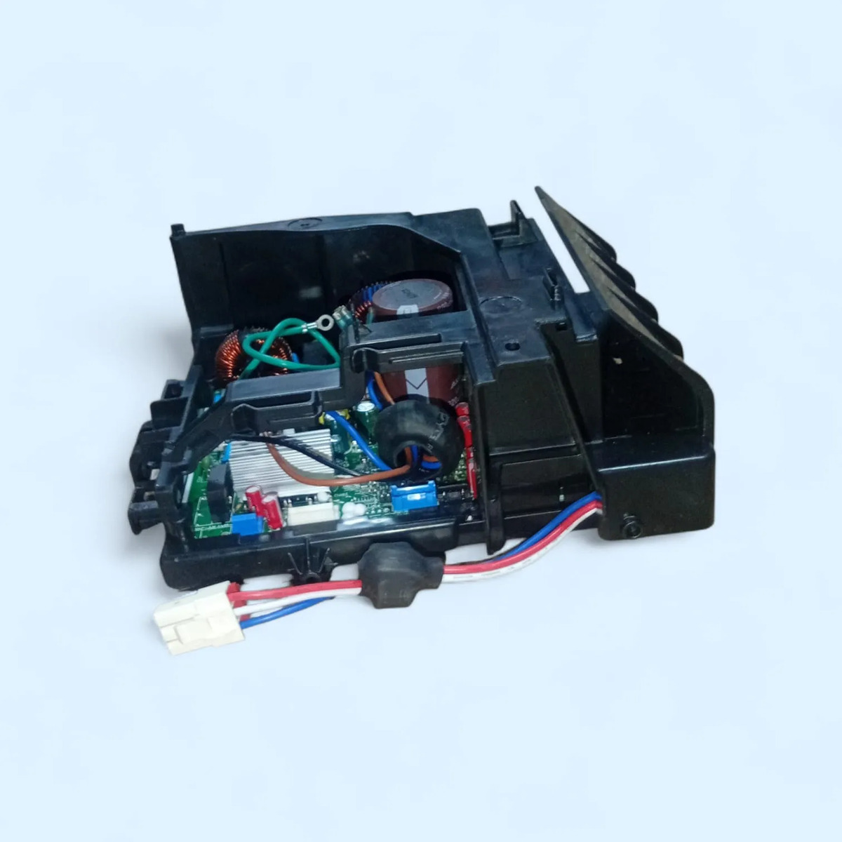 placa_aire_acondicionado_inverter_condensadora_hyundai_3200w (5)