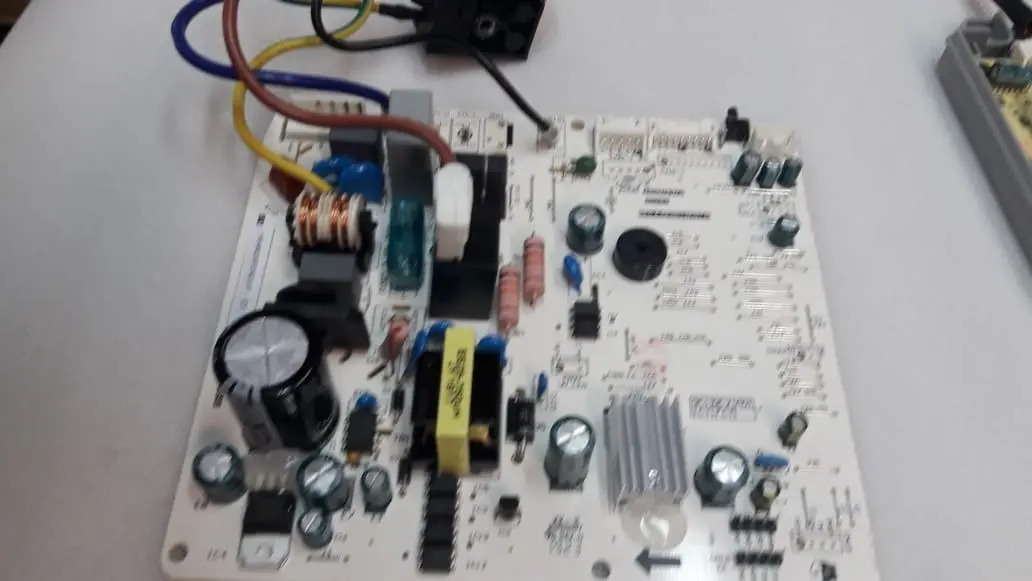 placa_electronica_aire__inverter__daewoo_evaporadora_5000 (1)