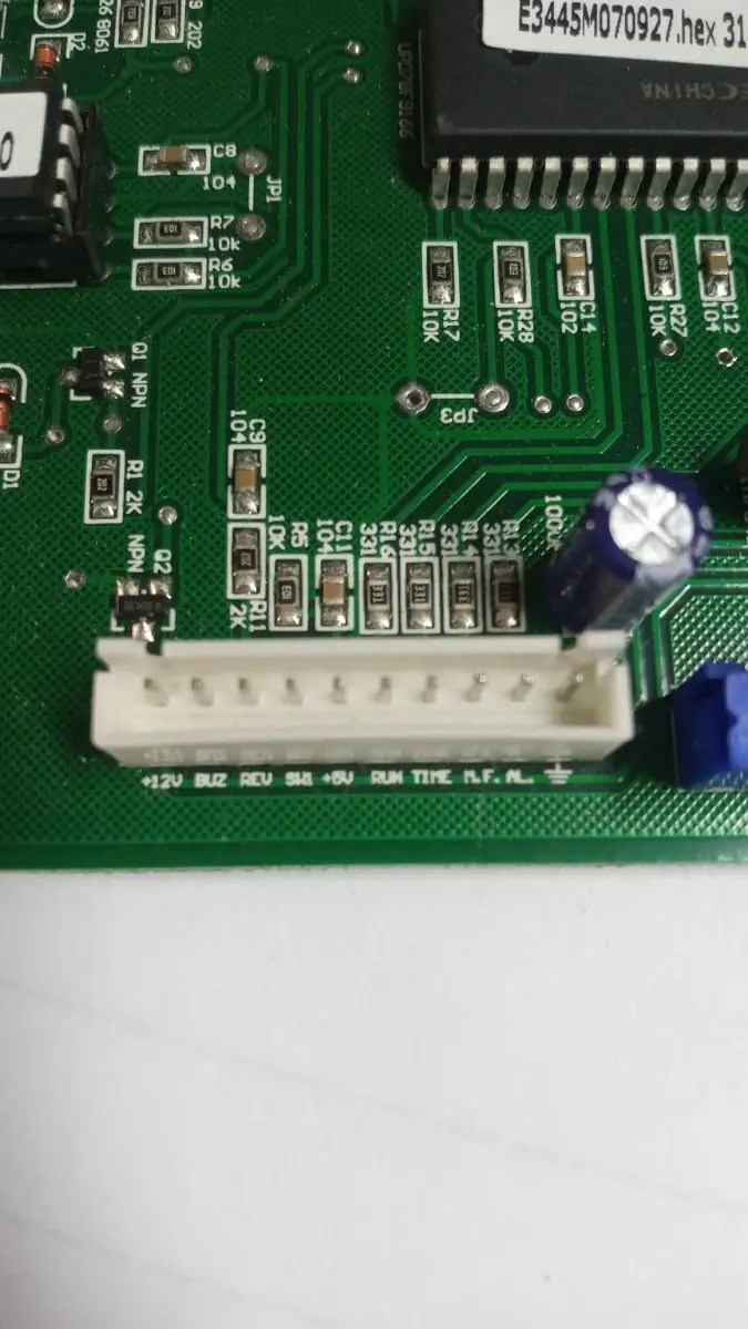 placa_aire_acond__surrey_piso_techo_u_interior_kfr105dl (4)
